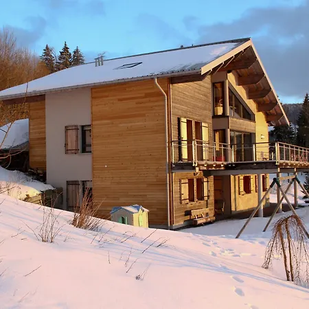 Magnificent In A With Lake- And Mountain Vi Apartment *