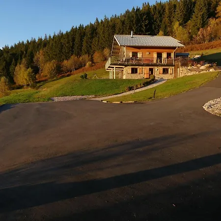 Magnificent In A With Lake- And Mountain Vi Apartment *
